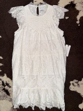 SAYLOR White Lace Cap-Sleeve Shift Dress